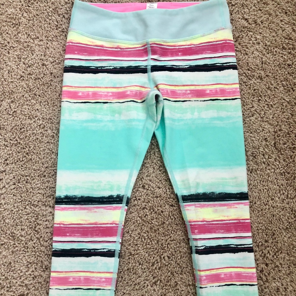 Ivivva Striped Cropped leggings 10
